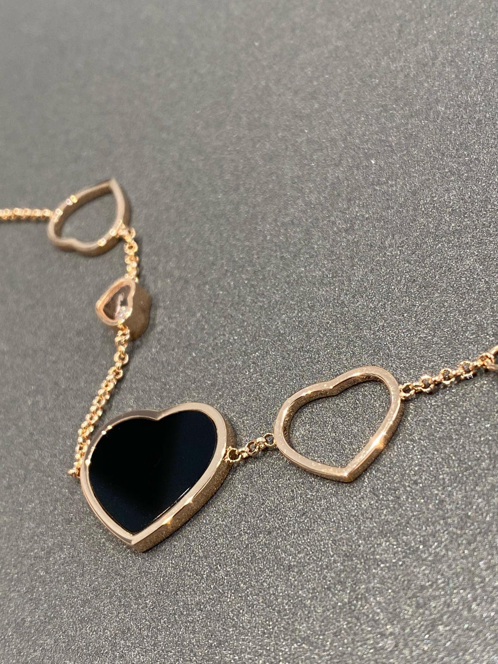 CHOPARD HAPPY HEART ONYX PINK GOLD BRACELET