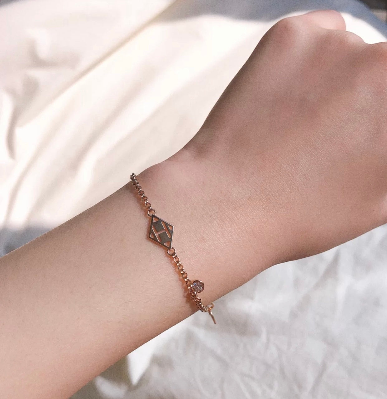 HERMES ECHAPPEE PINK GOLD BRACELET