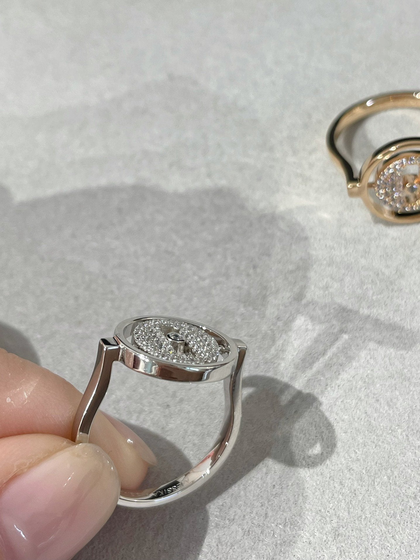 MESSIKA LUCKY MOVE PAVED RING