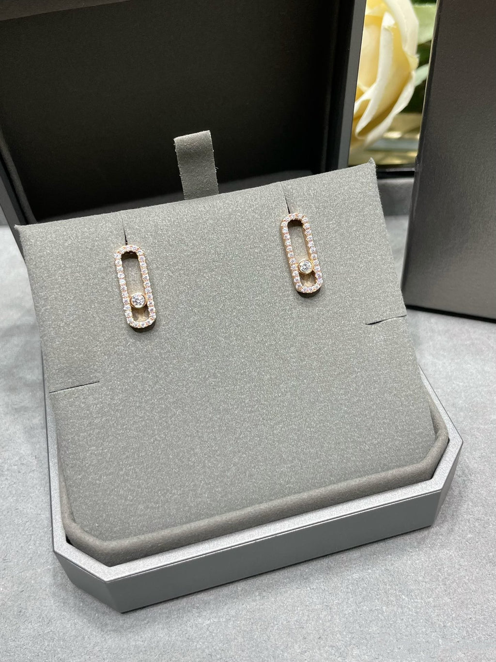 MESSIKA MOVE UNO STUD DIAMOND PAVED EARRINGS