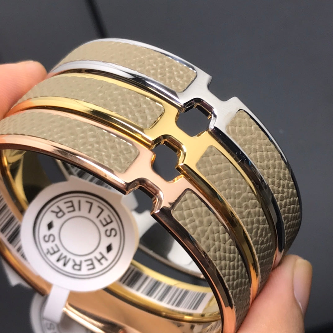 HERMES H Pig Nose Olive Bracelet