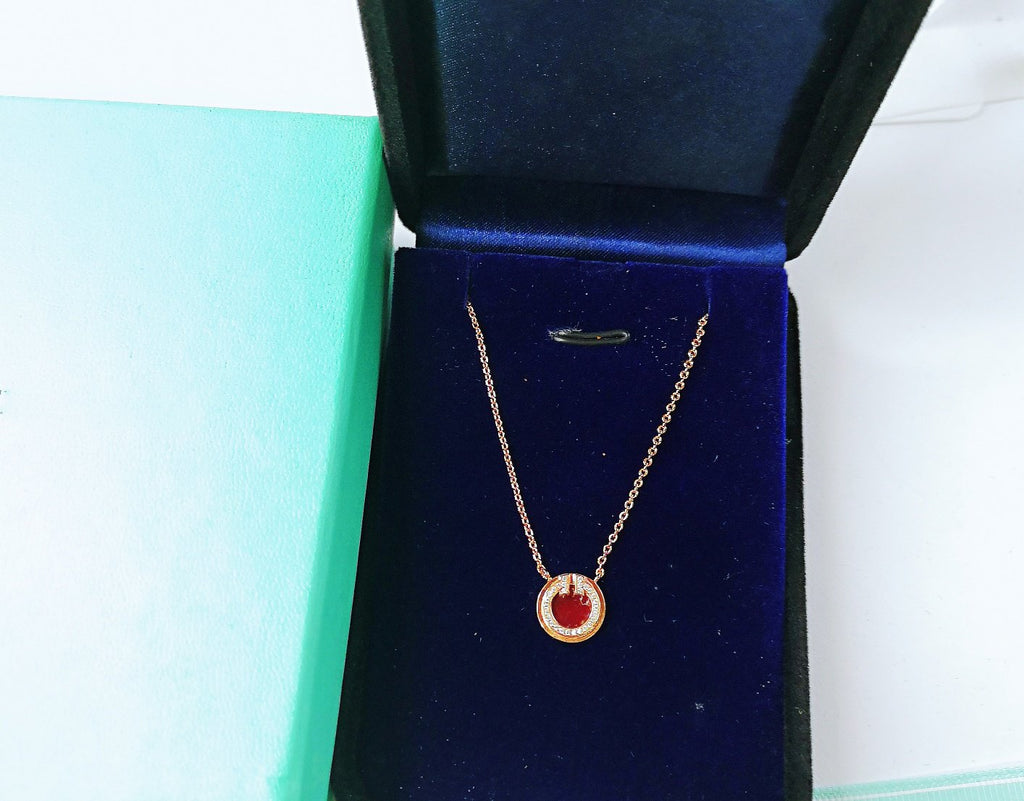 TIFFANY DIAMOND AND MOTHER PEARL CIRCLE NECKLACE PENDANT
