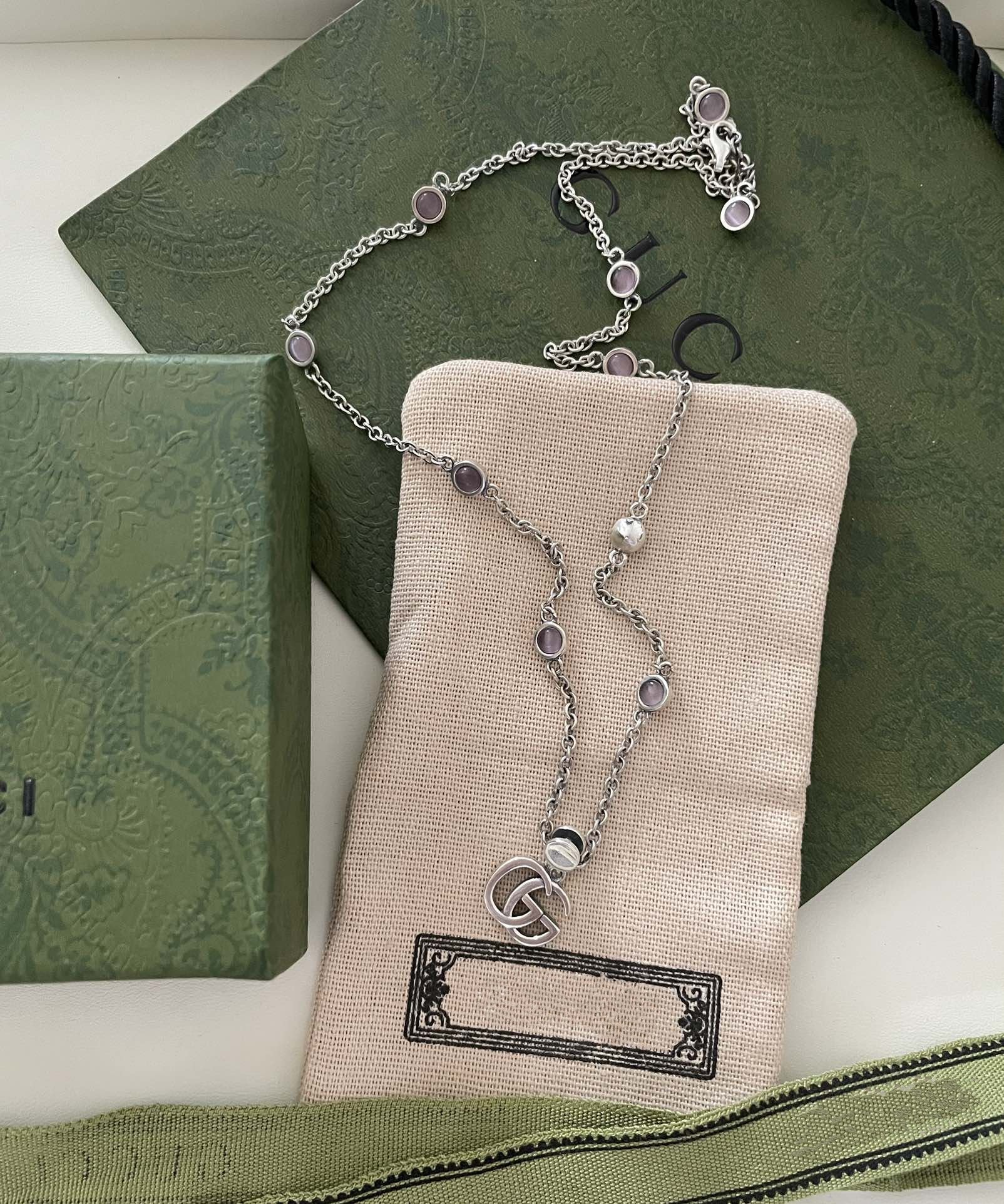 GUCCI GG DOUBLE G MOTHER-OF-PEARL NECKLACE