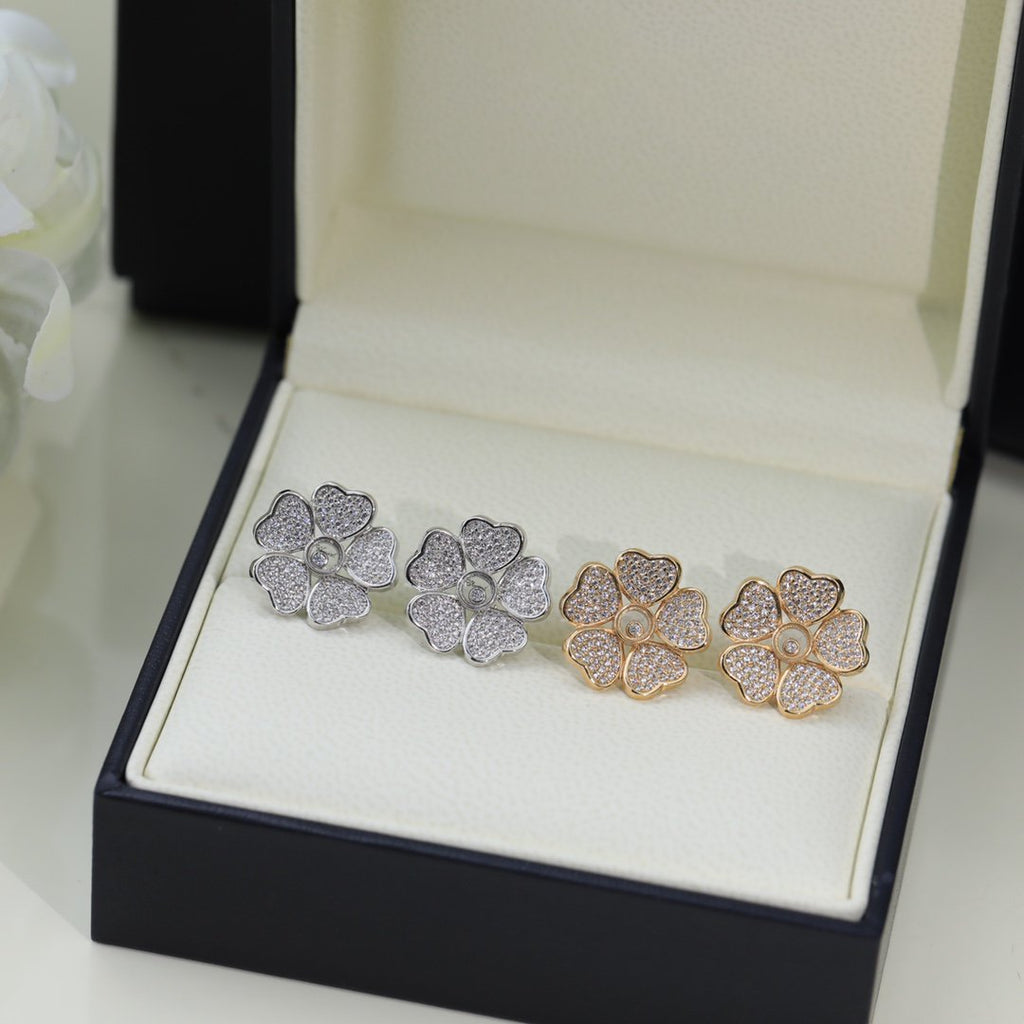 CHOPARD HAPPY HEART PINK GOLD DIAMOND EARRINGS