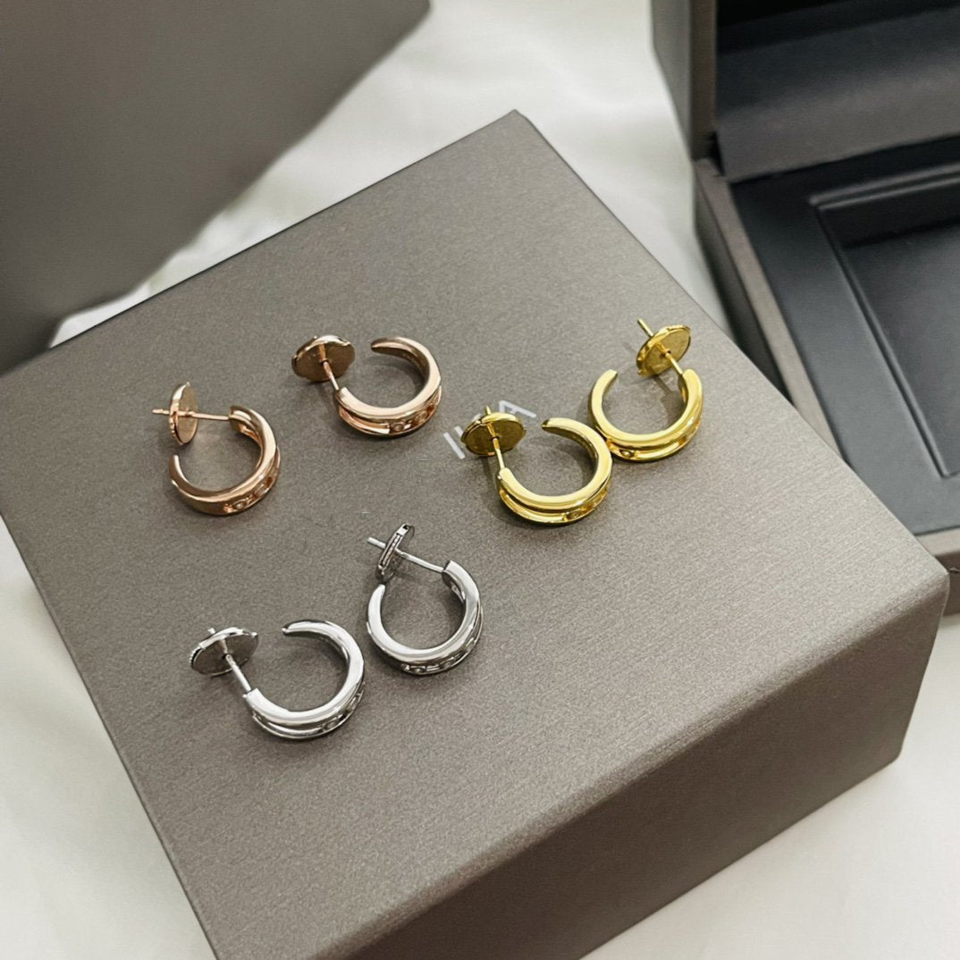 MESSIKA CREOLES MOVE CLASSIQUE DIAMOND EARRINGS