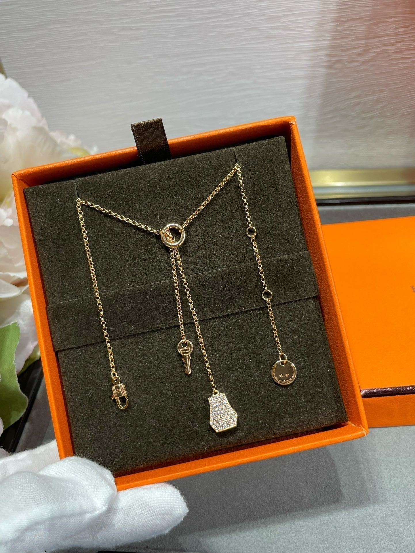 HERMES V GOLD MATERIAL HM LOCK KEY NECKLACE